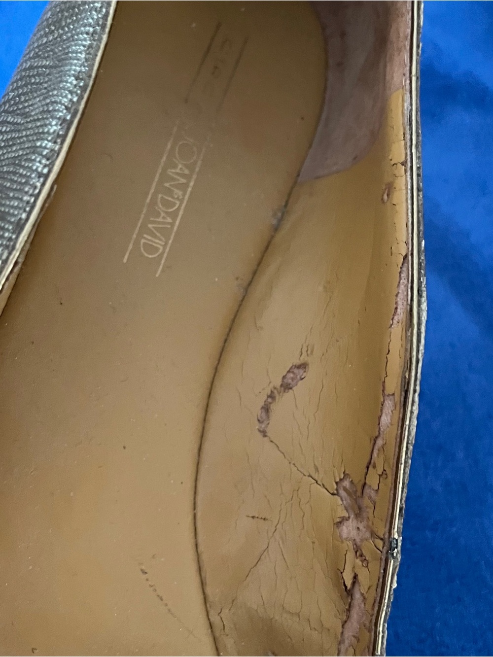 CIRCA JOAN and DAVID Metallic Gold Bow Leather Ballet Flats - Picture 7 of 7